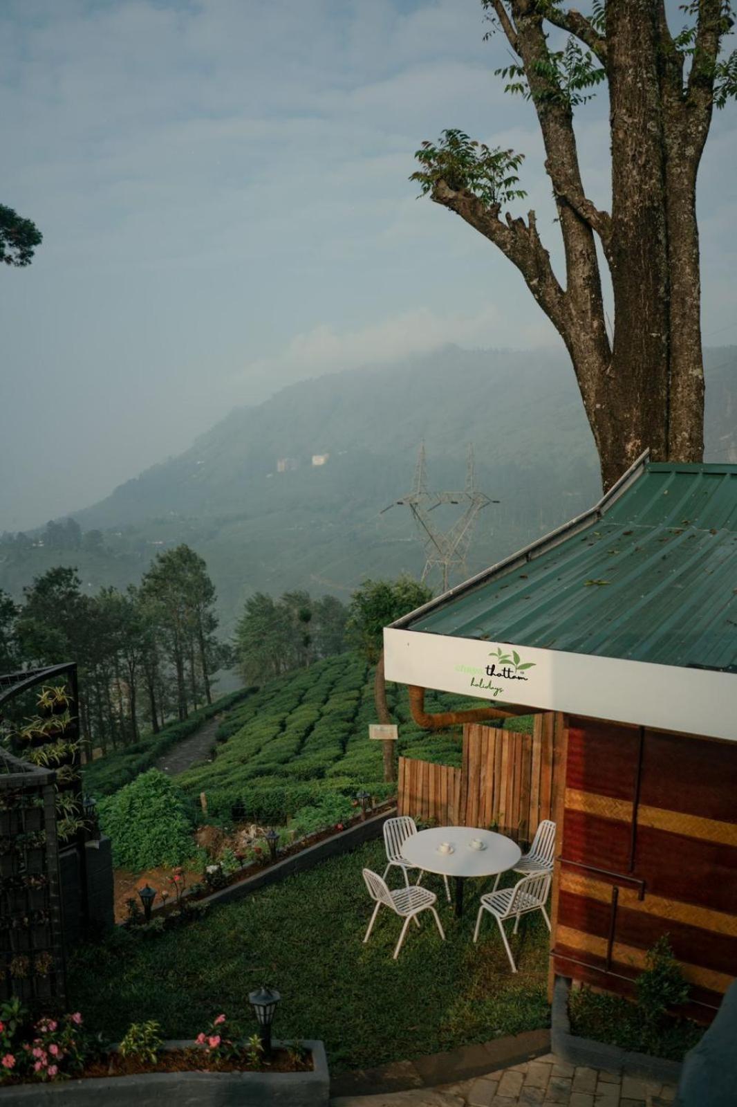 Chayathottam Holidays Apartment Munnar Bagian luar foto